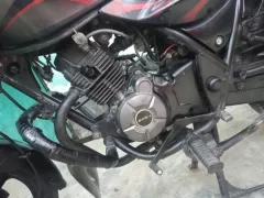 BAJAJ DISCOVER 150